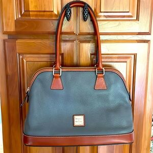 LIKE NEW! Dooney & Bourke Pebble Grain Zip Zip Satchel